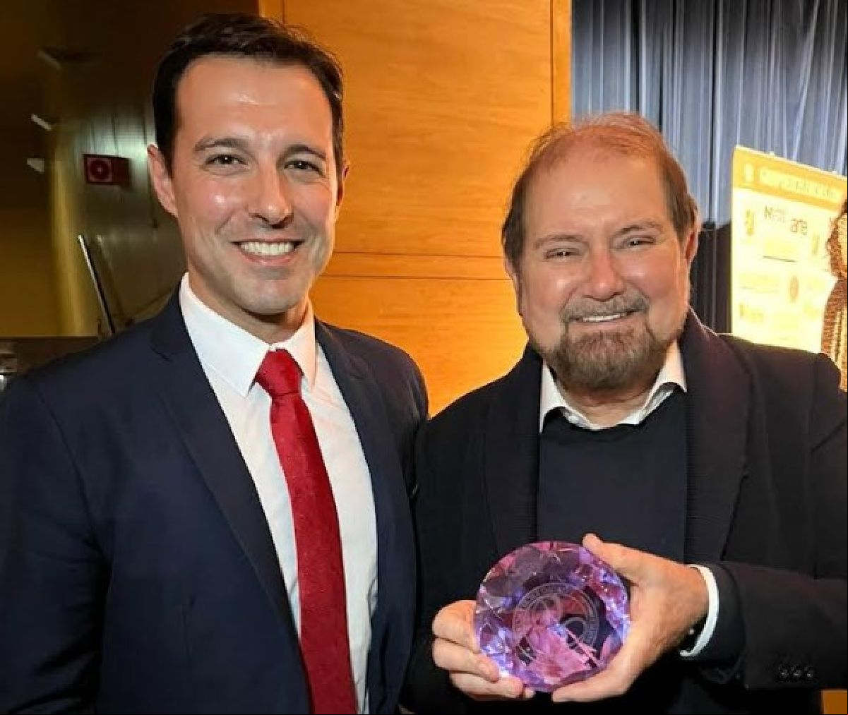 Guilherme Paulus recebe Prêmio Silvia Zorzanello na Espanha